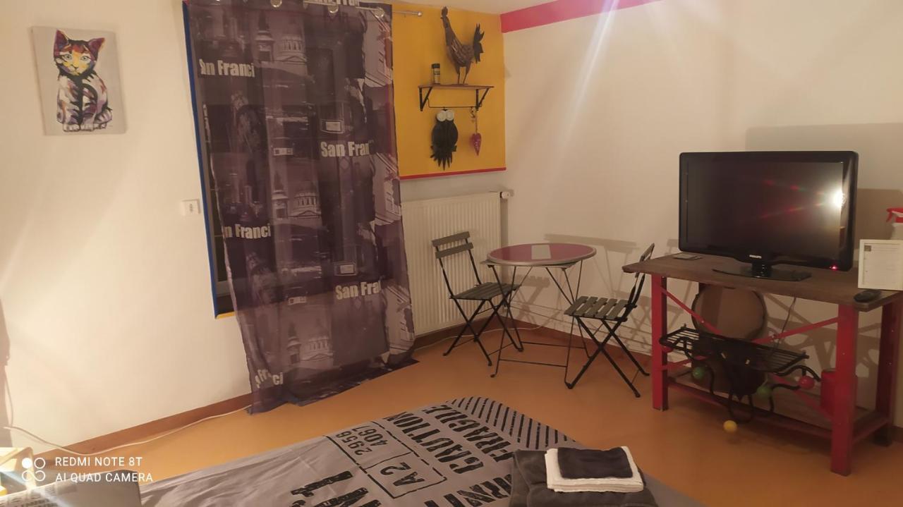 Chez Celine En Campagne Appartement Mazerny Buitenkant foto